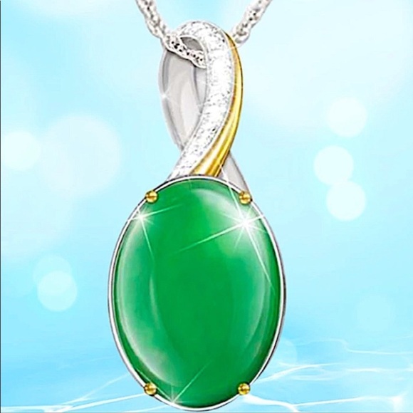STERLING SILVER EMERALD GREEN PENDANT NECKLACE - Picture 1 of 3
